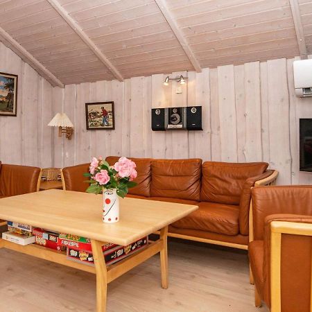 8 Person Holiday Home In Hovborg Ngoại thất bức ảnh