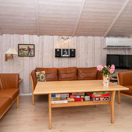 8 Person Holiday Home In Hovborg Ngoại thất bức ảnh